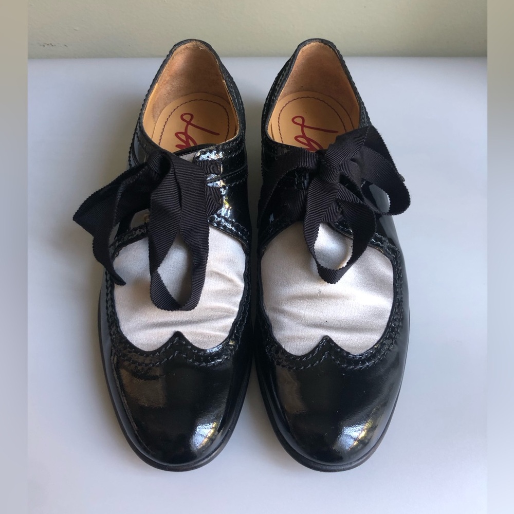 Lanvin Women's Black Patent Ribbon Lace Up Shoes Made in Italy Size: EUR 37.5